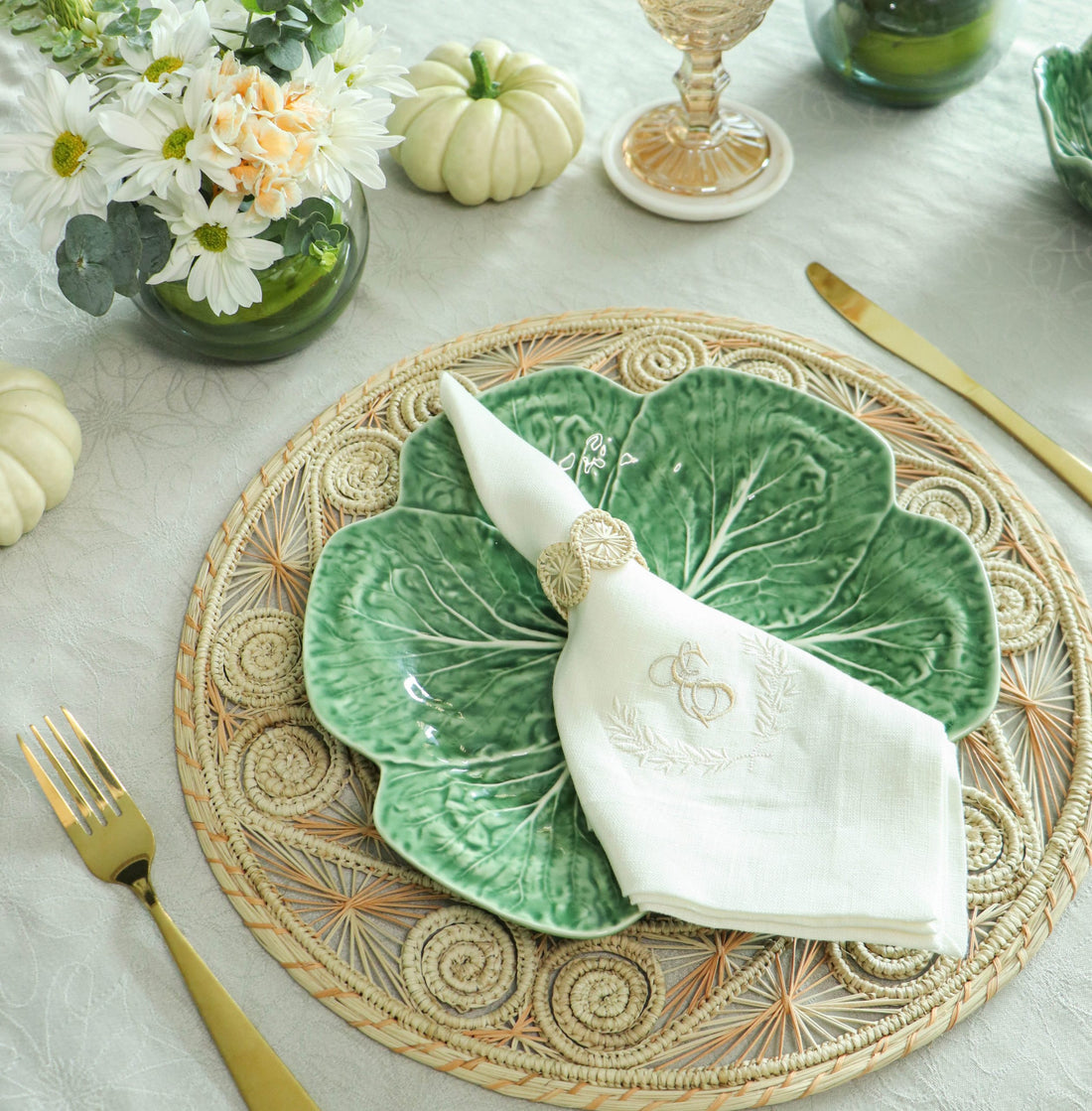 Kani Swirl napkin ring image 0