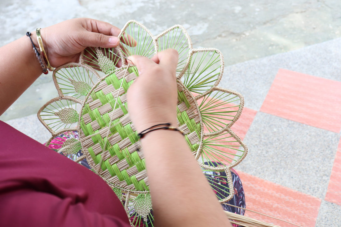 Leaves Woven Placemat image 0