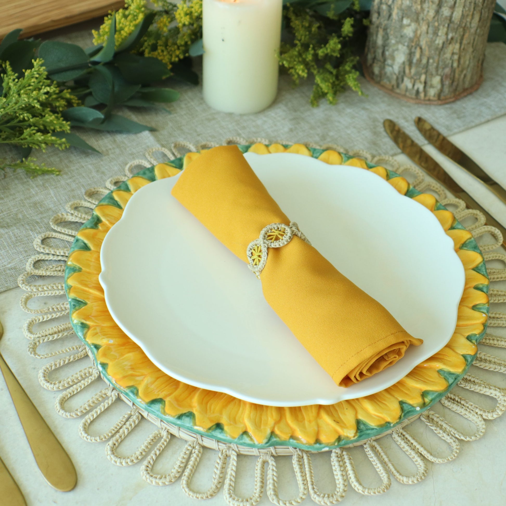Kani Swirl napkin ring image 3